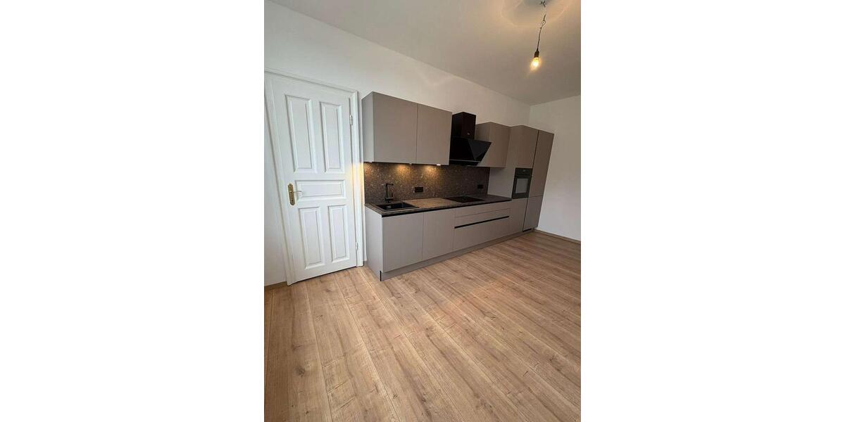 Etagenwohnung Stuttgart Bopser - 4 Zimmer, 105 m&sup2;, 1.500&euro; | Angebot:25923475