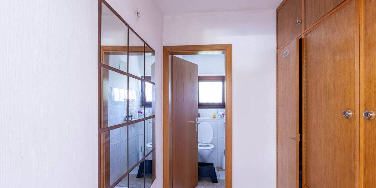 Mehrfamilienhaus, Wohnhaus Bietigheim-Bissingen Bietigheim - 9 Zimmer, 242 m&sup2;, 1.095.000&euro; | Angebot:25728651