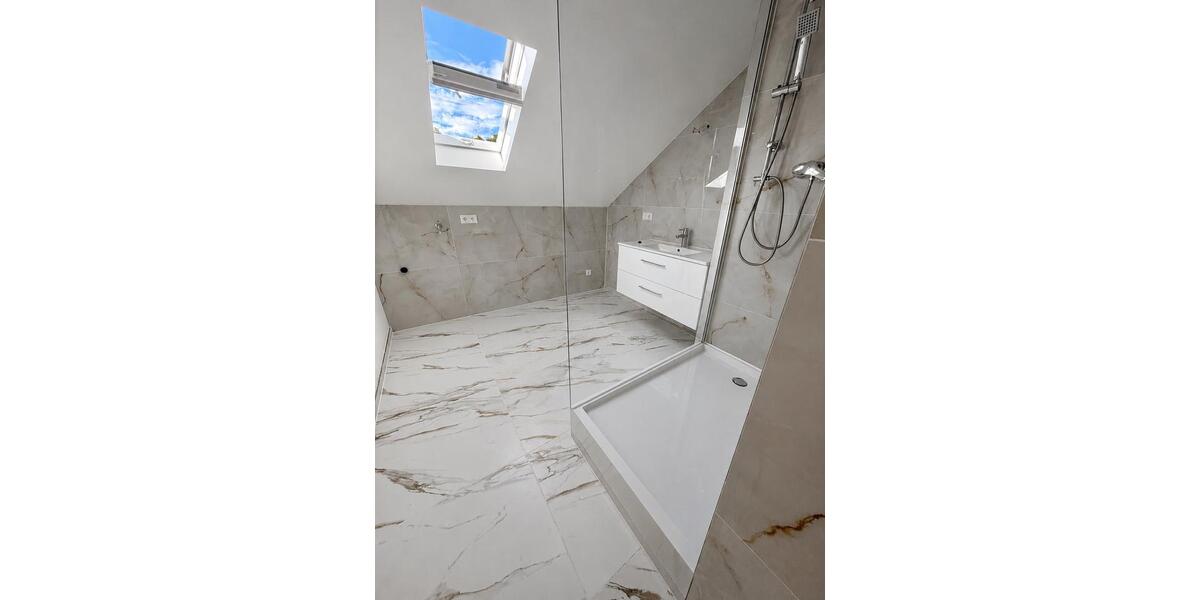 Dachgeschoßwohnung Böblingen - 2 Zimmer, 63 m&sup2;, 1.150&euro; | Angebot:27564679