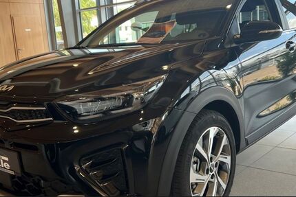Kia Stonic 8.200 km 22.990 &euro; Schorndorf 73614
