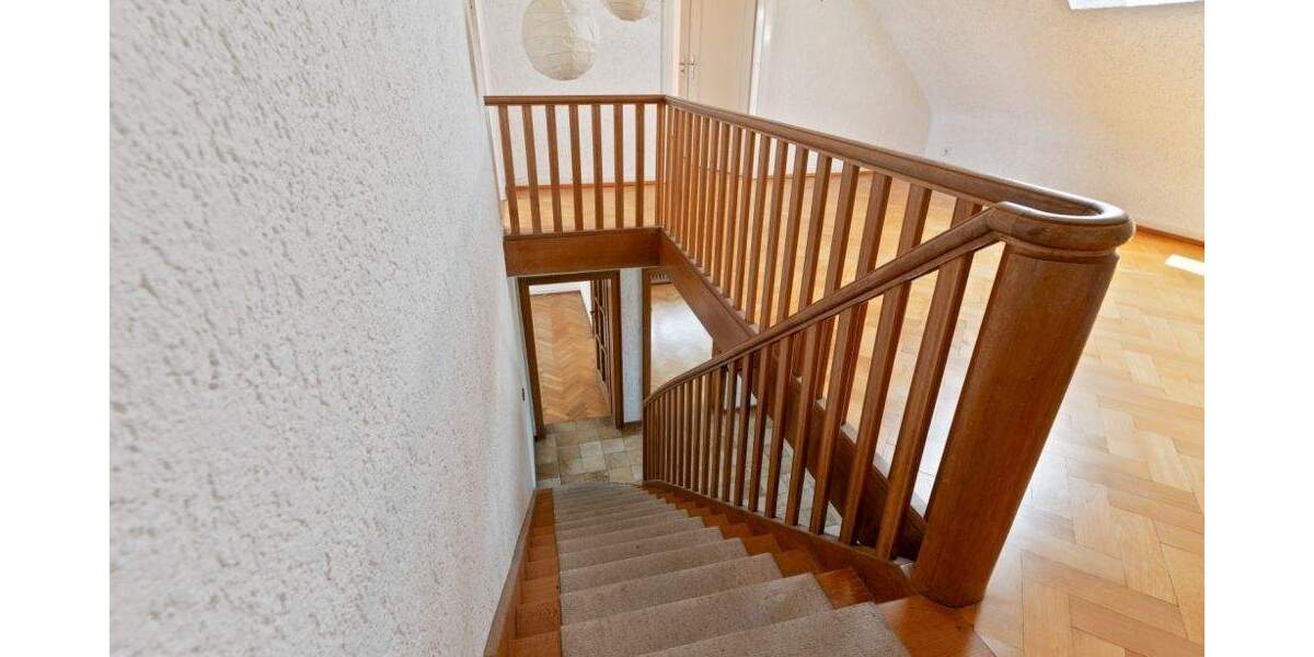 Einfamilienhaus Besigheim - 8 Zimmer, 168 m&sup2;, 695.000&euro; | Angebot:25662268