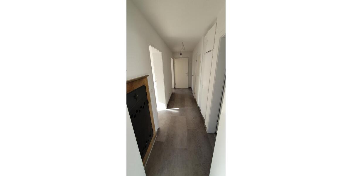 Etagenwohnung Schorndorf - 3.5 Zimmer, 75 m&sup2;, 1.075&euro; | Angebot:27545299