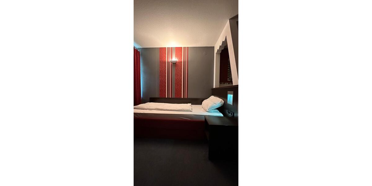 Etagenwohnung Ostfildern - 1 Zimmer, 15 m&sup2;, 60&euro; | Angebot:22192503