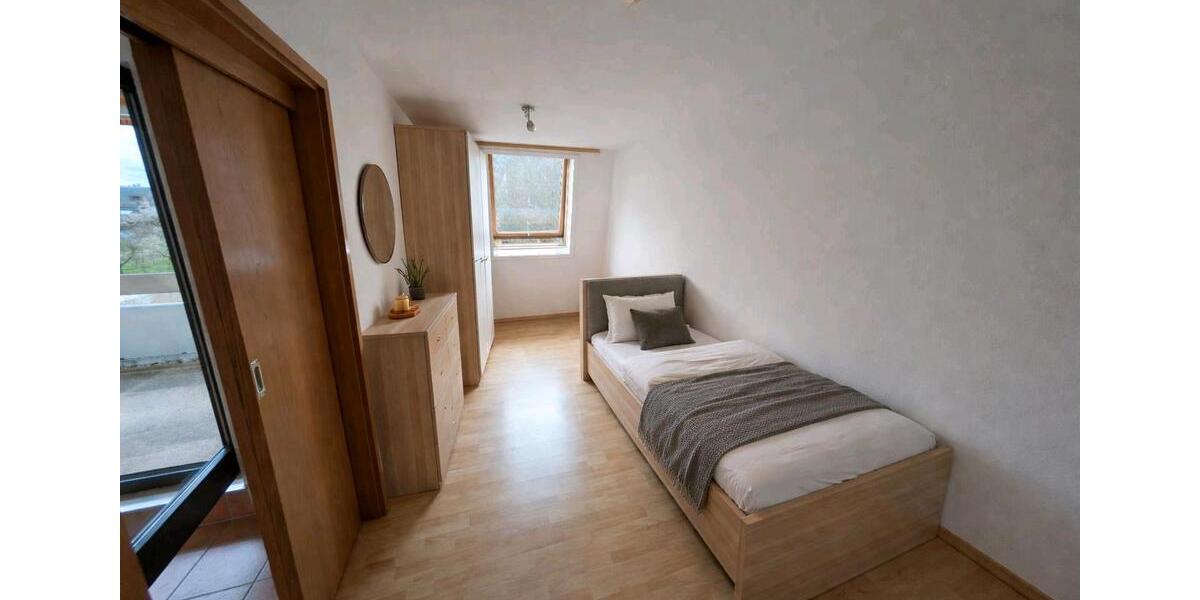 Etagenwohnung Lauffen am Neckar - 2 Zimmer, 63 m&sup2;, 820&euro; | Angebot:26337379
