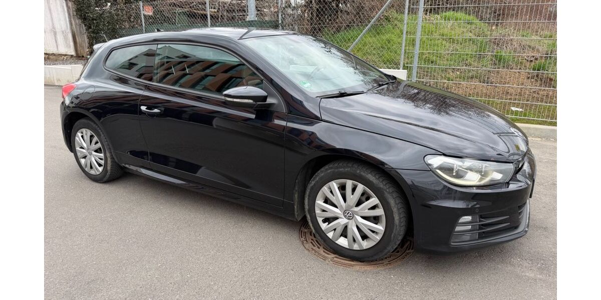 VW Scirocco 216.000 km 9.999 &euro; Ditzingen 71254