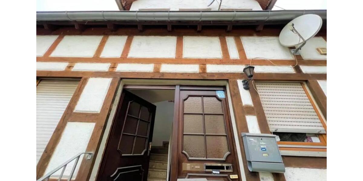 Dachgeschoßwohnung Backnang - 1 Zimmer, 33 m&sup2;, 550&euro; | Angebot:25844633