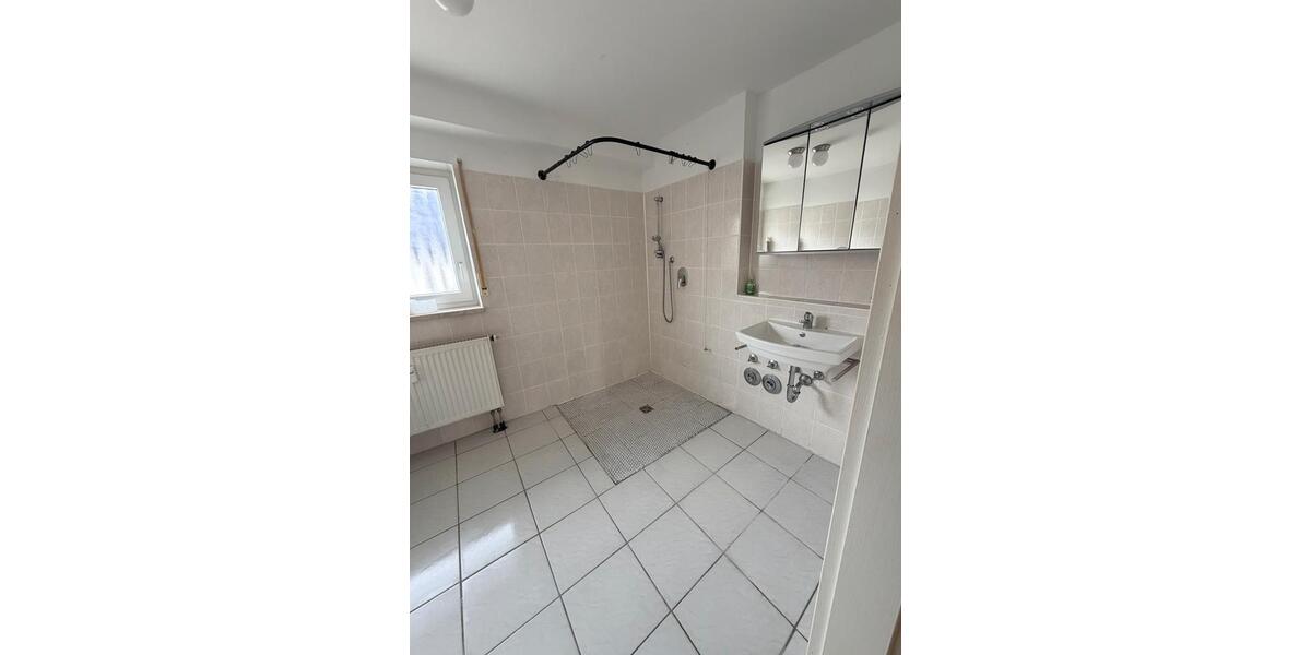 Etagenwohnung Schwaigern - 2 Zimmer, 65 m&sup2;, 850&euro; | Angebot:25867123