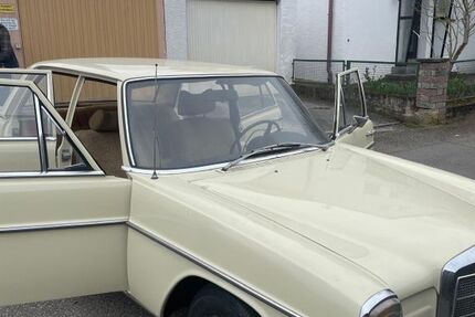 Mercedes-Benz 220 126.000 km 18.900 &euro; Ludwigsburg 71634