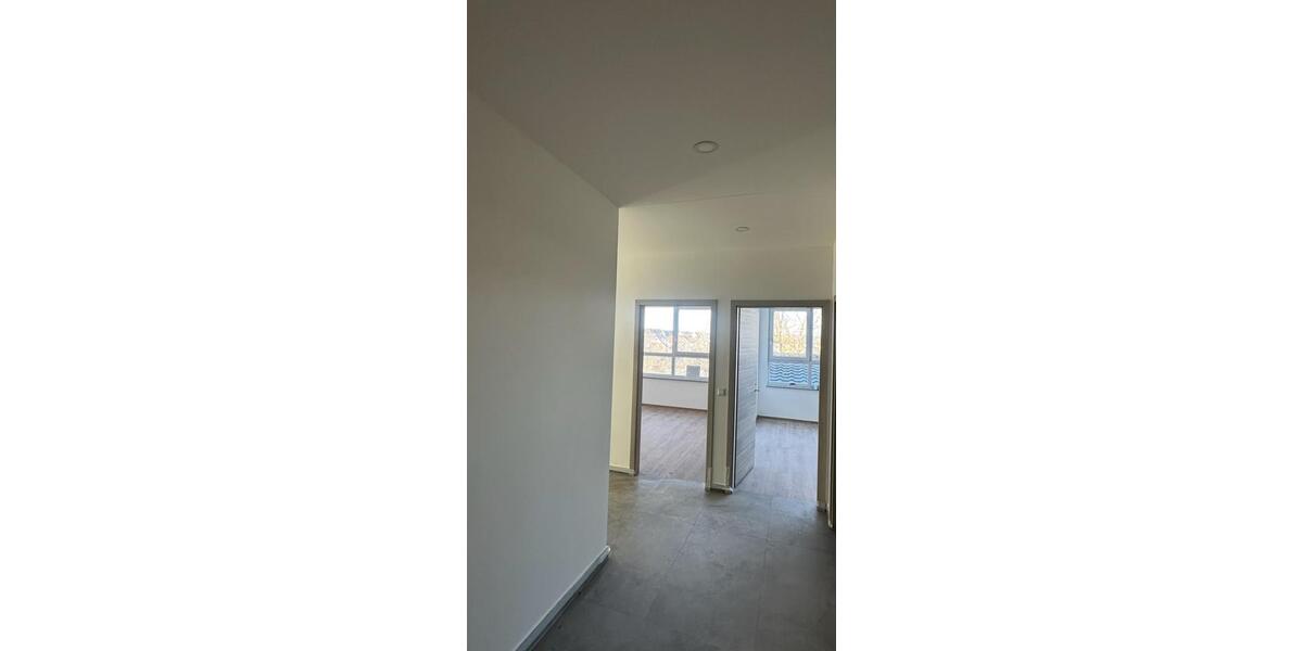 Erdgeschoßwohnung Cleebronn - 3 Zimmer, 116 m&sup2;, 1.300&euro; | Angebot:25985918