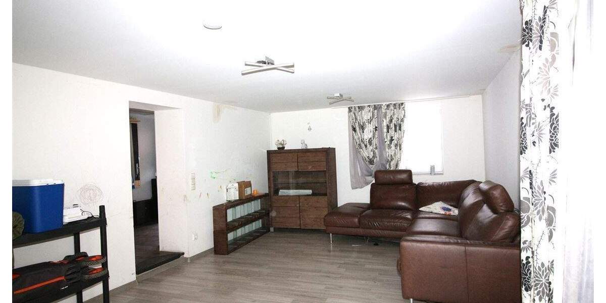 Doppelhaushälfte Mühlacker Mühlhausen - 7 Zimmer, 180 m&sup2;, 290.000&euro; | Angebot:25740380