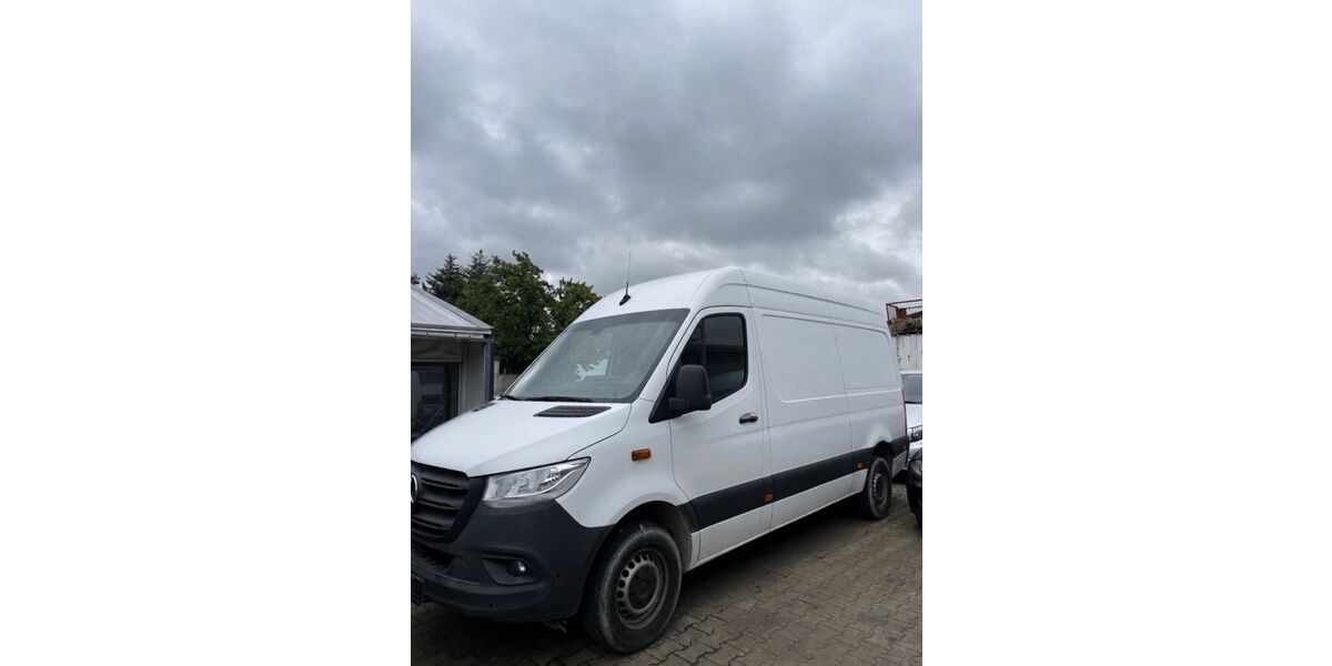 Mercedes-Benz Sprinter 97.299 km 29.800 &euro; Heilbronn 74080