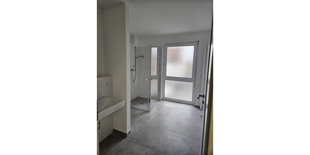Etagenwohnung Stuttgart Untertürkheim - 3 Zimmer, 90 m&sup2;, 1.490&euro; | Angebot:25665160