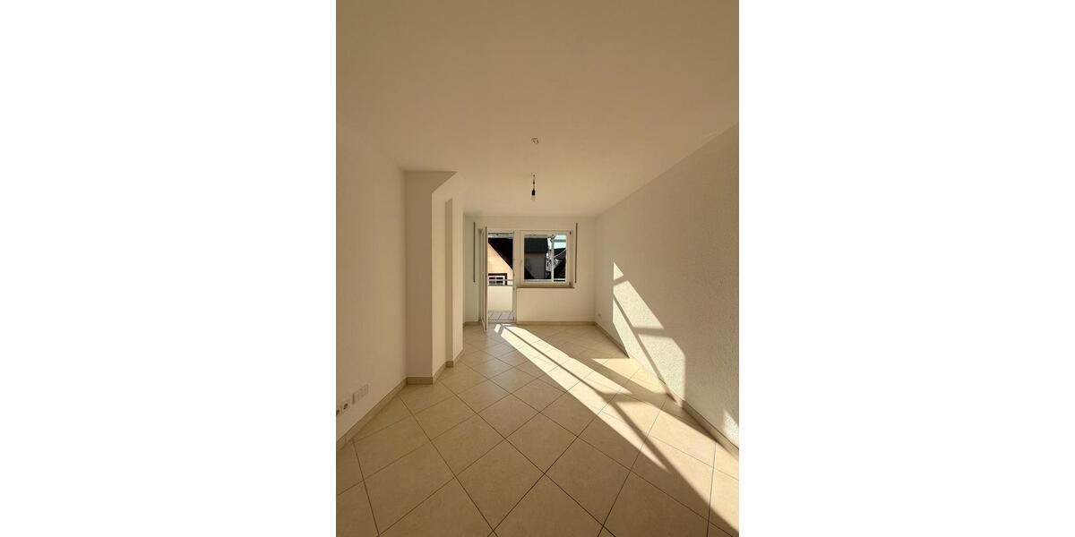 Etagenwohnung Reichenbach an der Fils - 3 Zimmer, 100 m&sup2;, 1.200&euro; | Angebot:25405929