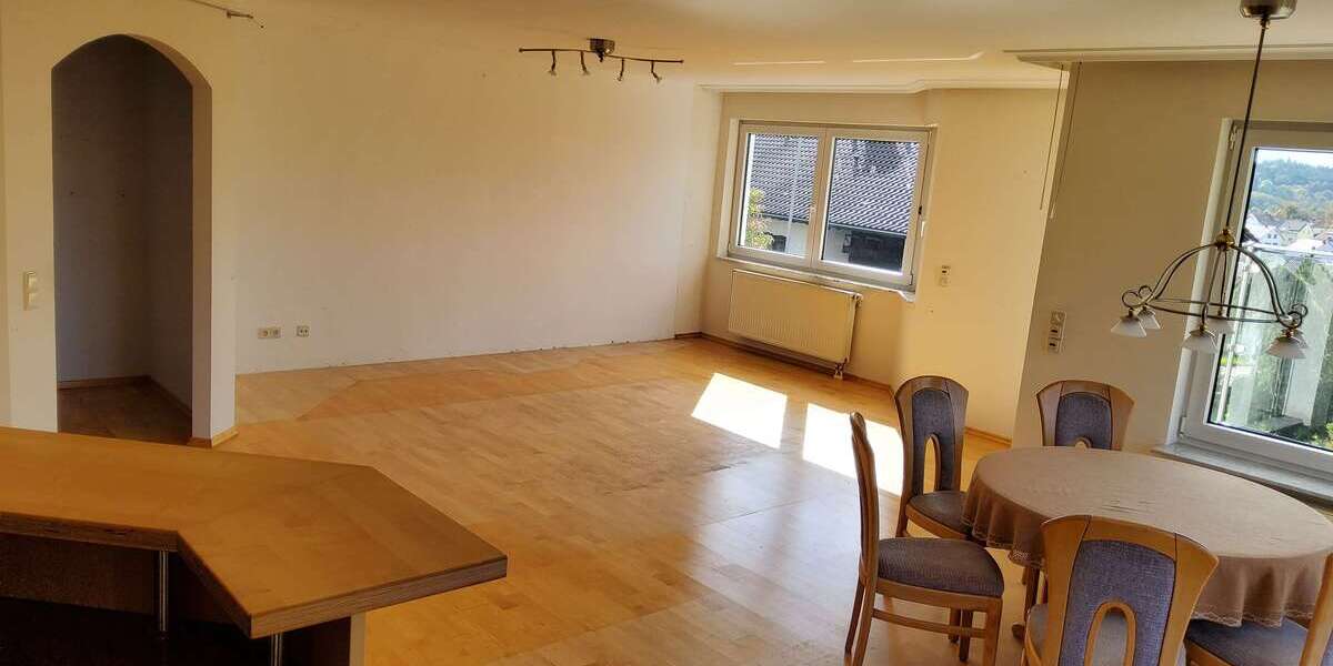 Etagenwohnung Weissach - 4 Zimmer, 122 m&sup2;, 418.000&euro; | Angebot:23419962