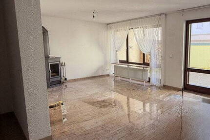 Haus Renningen - 7 Zimmer, 155 m&sup2;, 620.000&euro; | Angebot:26090020