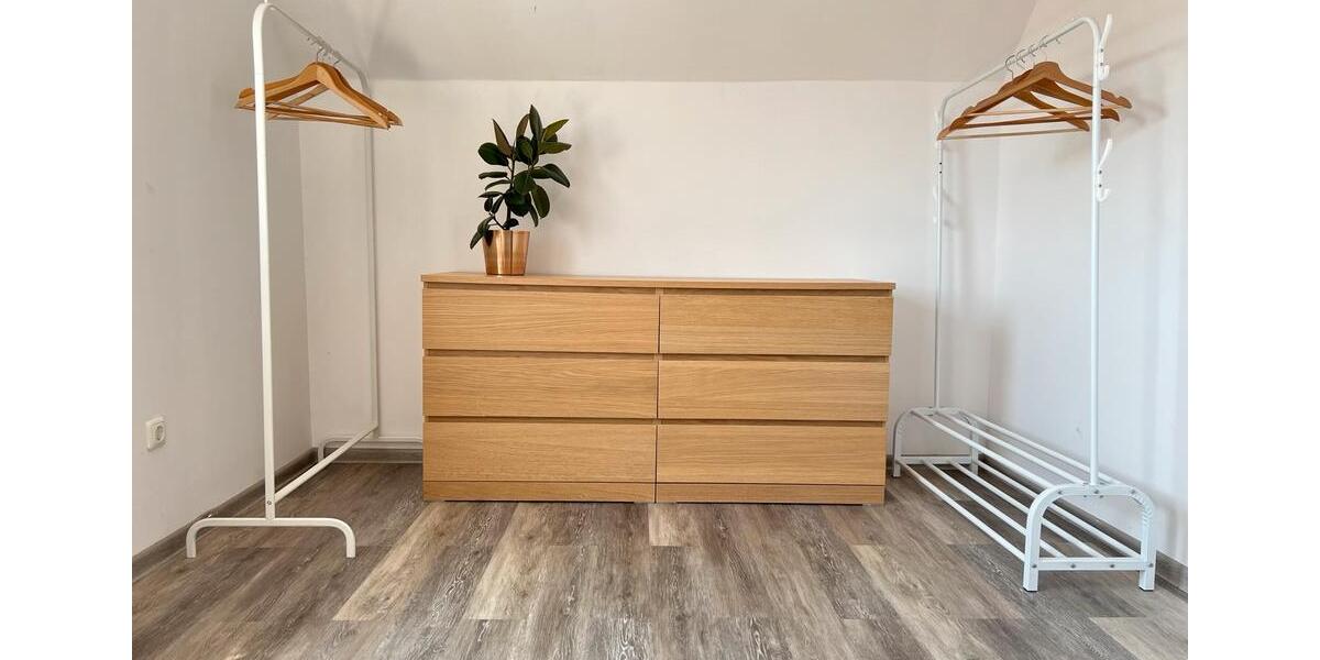 Dachgeschoßwohnung Esslingen am Neckar Brühl - 2 Zimmer, 60 m&sup2;, 1.300&euro; | Angebot:24769326