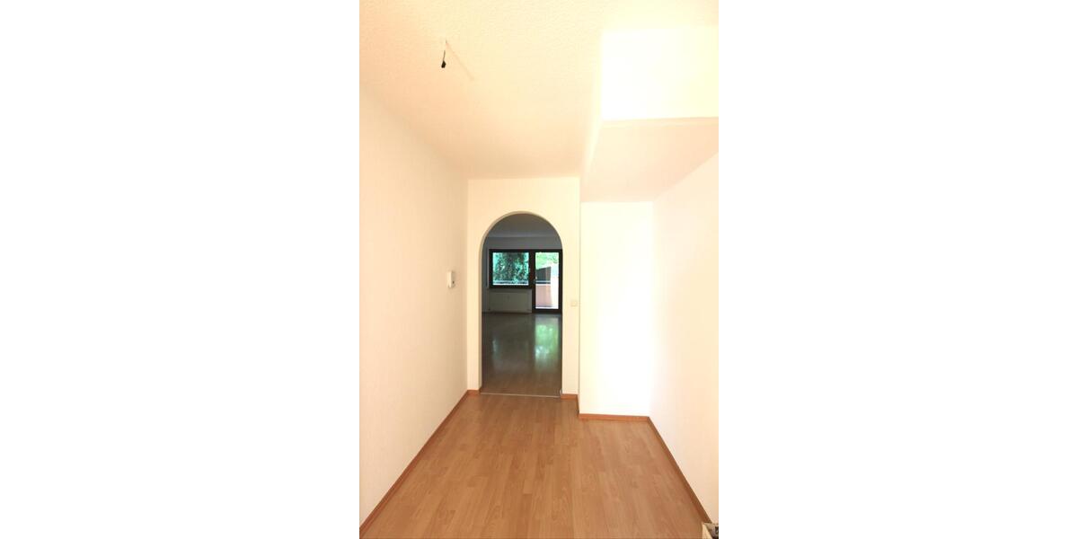 Erdgeschoßwohnung Heilbronn - 2.5 Zimmer, 101 m&sup2;, 1.200&euro; | Angebot:22360381