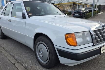 Mercedes-Benz 200 36.000 km 14.900 &euro; Kornwestheim (bei Stuttgart) 70806