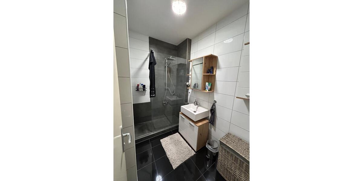 Etagenwohnung Stuttgart Bad Cannstatt - 3 Zimmer, 76 m&sup2;, 317.000&euro; | Angebot:25851543