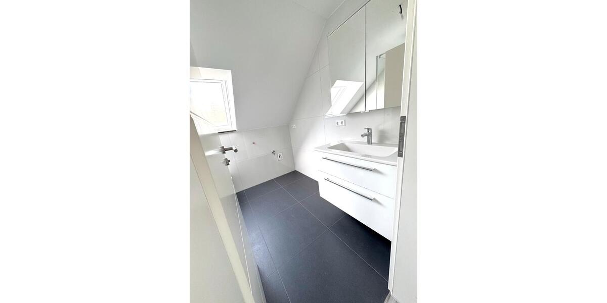 Dachgeschoßwohnung Bietigheim-Bissingen Bissingen - 3 Zimmer, 70 m&sup2;, 1.350&euro; | Angebot:26420796