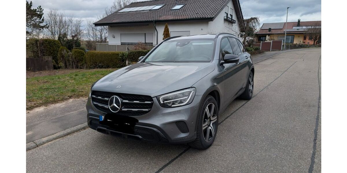 Mercedes-Benz GLC 200 74.000 km 31.500 &euro; Ilsfeld 74360