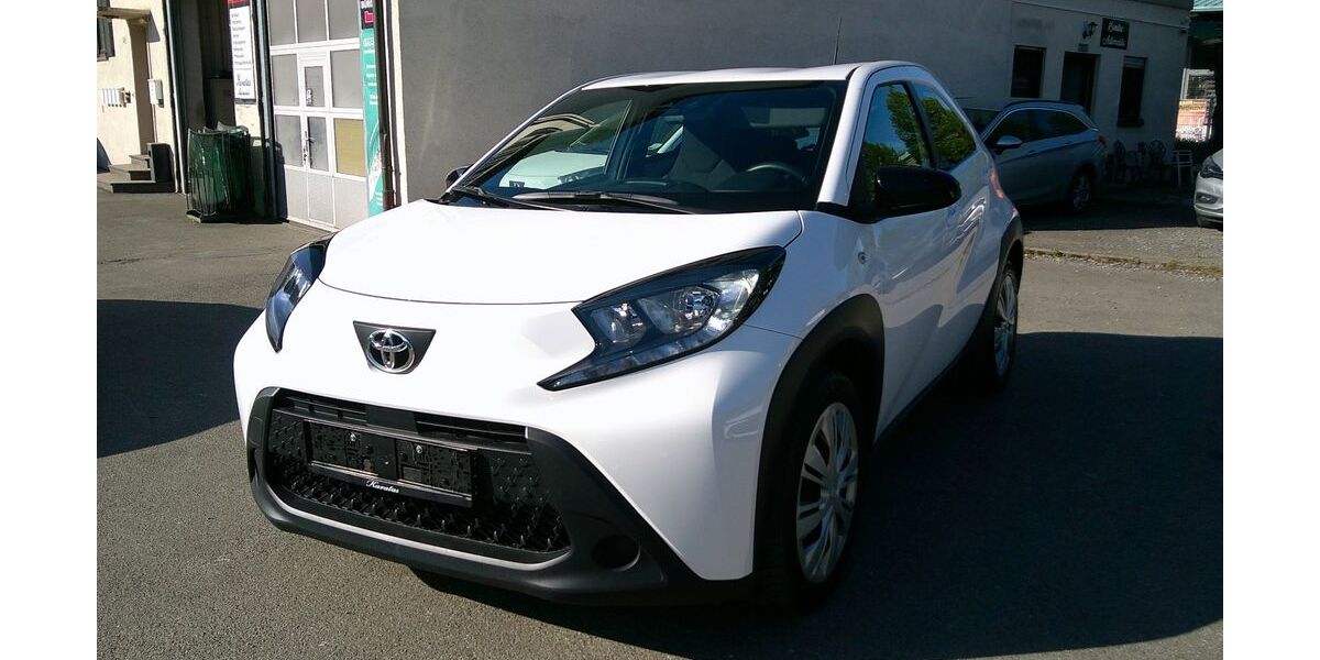Toyota Aygo (X) 29.900 km 11.990 &euro; Sindelfingen 71065