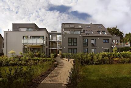 Haus Ludwigsburg Oßweil - 4.5 Zimmer, 142 m&sup2;, 2.030&euro; | Angebot:25322403