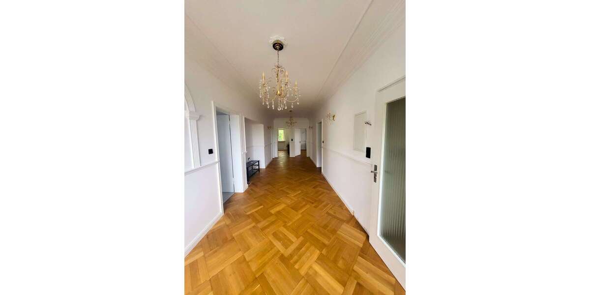 Einfamilienhaus Oberboihingen - 9 Zimmer, 222 m&sup2;, 650.000&euro; | Angebot:23816671