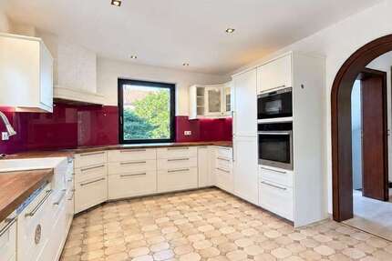 Haus Heilbronn Böckingen - 7 Zimmer, 228 m&sup2;, 848.000&euro; | Angebot:27493562