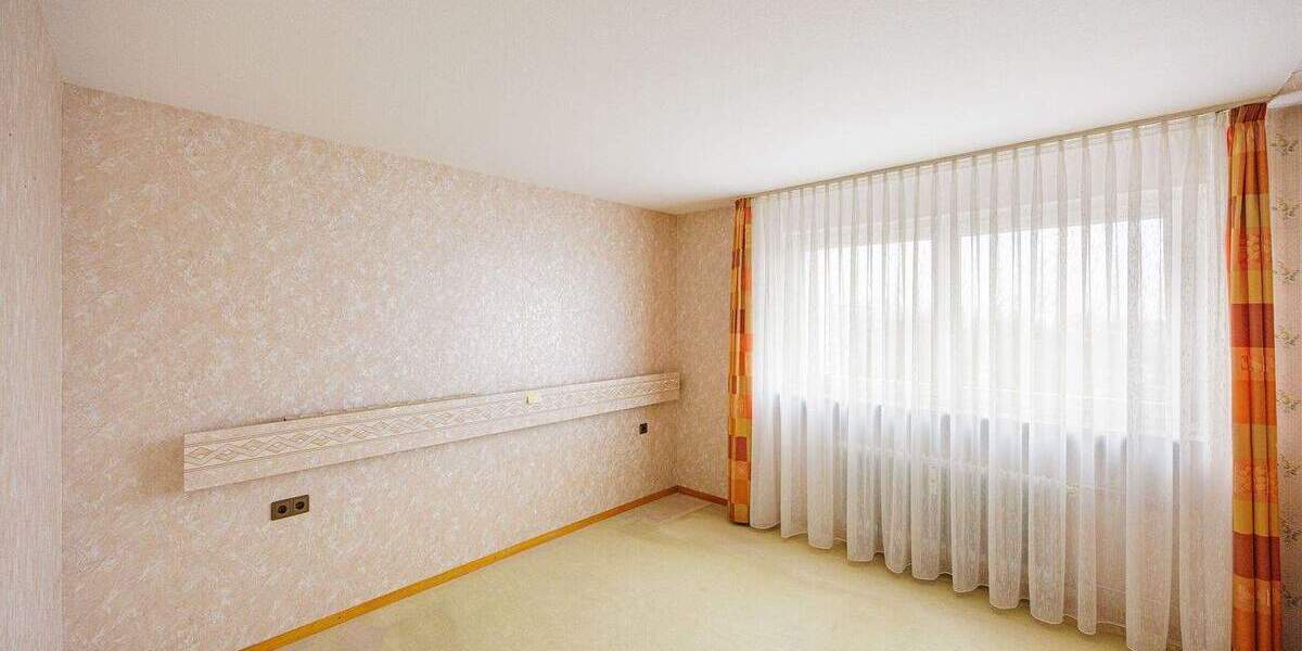 Etagenwohnung Ludwigsburg Ost - 3 Zimmer, 86 m&sup2;, 245.000&euro; | Angebot:25698014