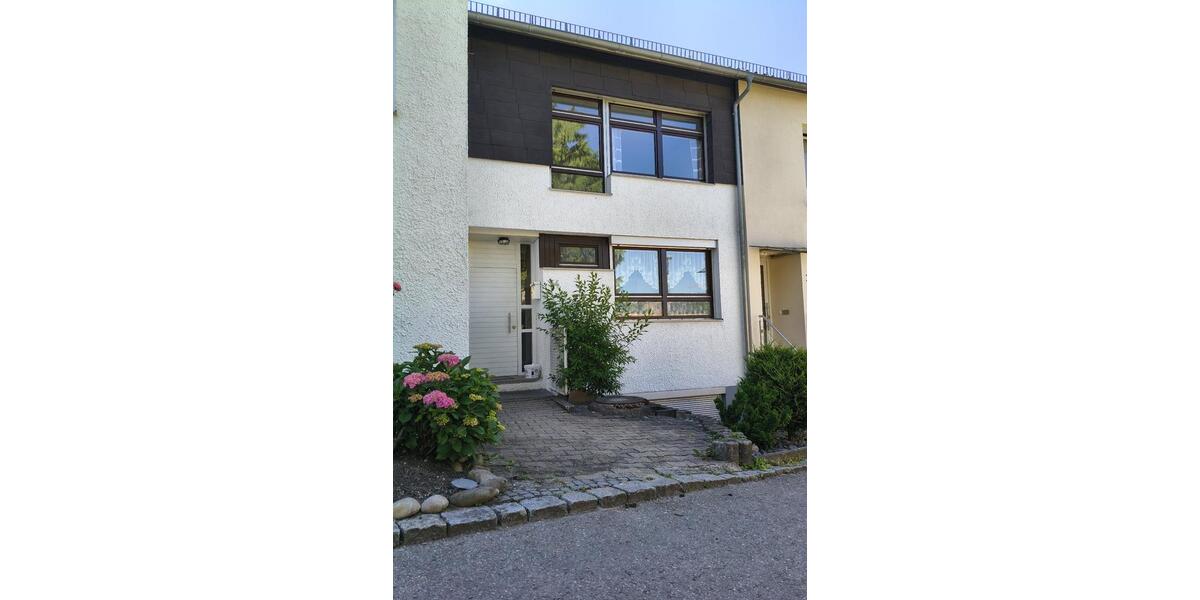 Reihenhaus Böblingen - 5 Zimmer, 156 m&sup2;, 584.000&euro; | Angebot:26976407
