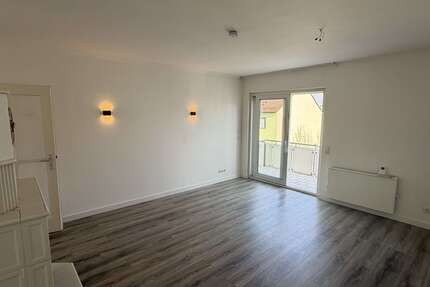 Wohnung Stuttgart Luginsland - 3 Zimmer, 65 m&sup2;, 1.150&euro; | Angebot:25720059