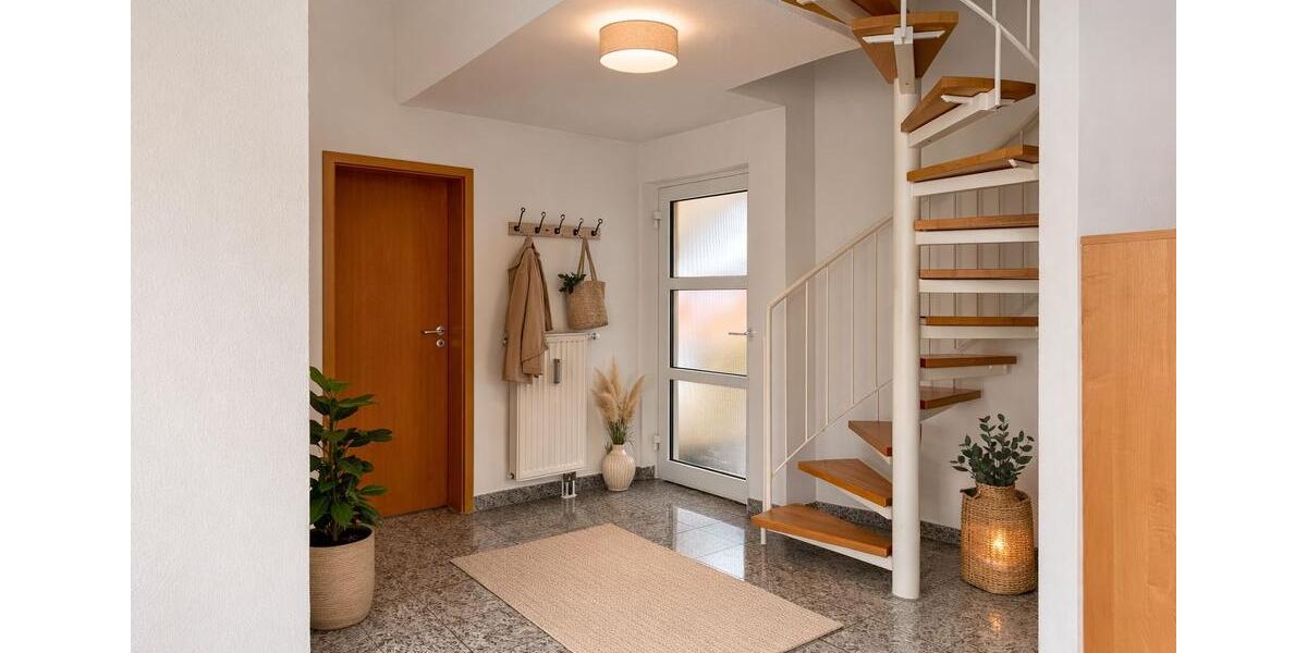 Maisonettenwohnung Ludwigsburg Hoheneck - 2.5 Zimmer, 111 m&sup2;, 1.430&euro; | Angebot:25637933