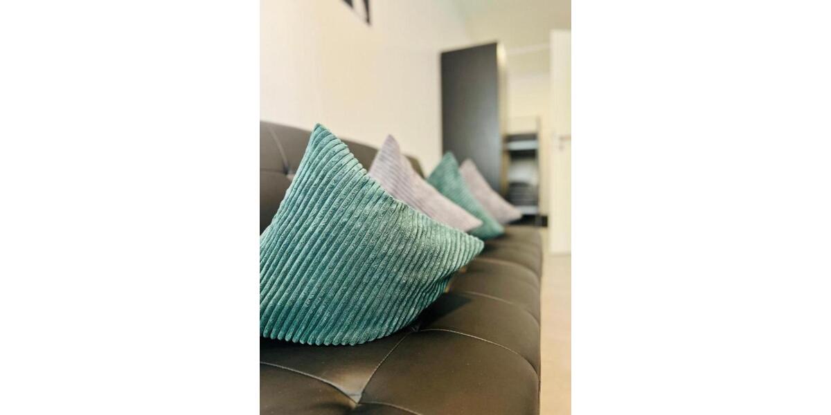 Etagenwohnung Freiberg am Neckar - 1 Zimmer, 24 m&sup2;, 700&euro; | Angebot:25305291