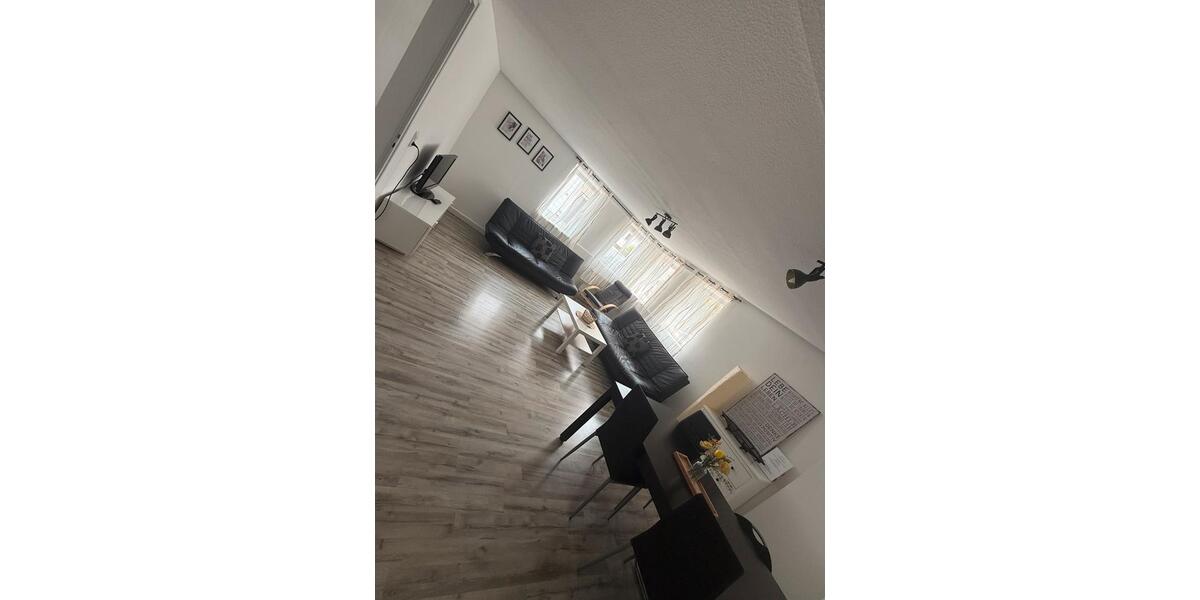 Etagenwohnung Fellbach - 3 Zimmer, 80 m&sup2;, 1.599&euro; | Angebot:27541485