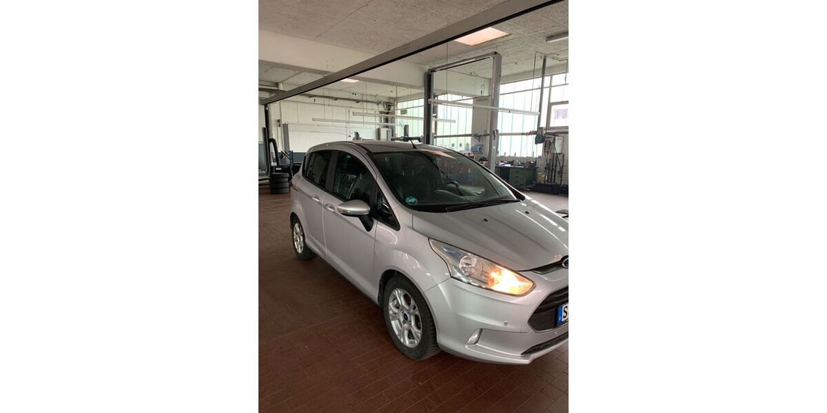 Ford B-Max 144.000 km 6.900 &euro; Stuttgart 70372