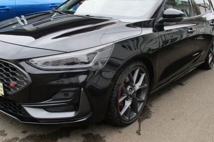 Ford Focus 26.000 km 29.600 &euro; Stuttgart 70374