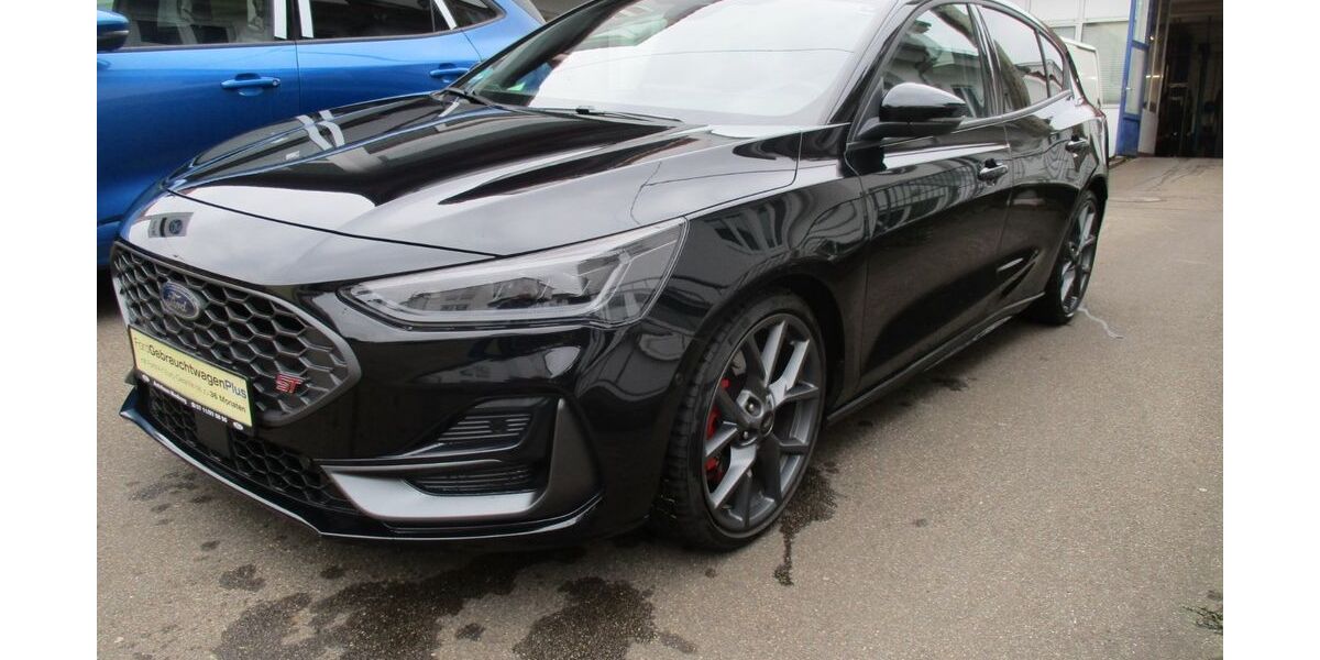 Ford Focus 26.000 km 29.600 &euro; Stuttgart 70374