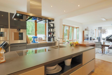 Haus Weinstadt - 6.5 Zimmer, 354 m&sup2;, 1.875.000&euro; | Angebot:24696912