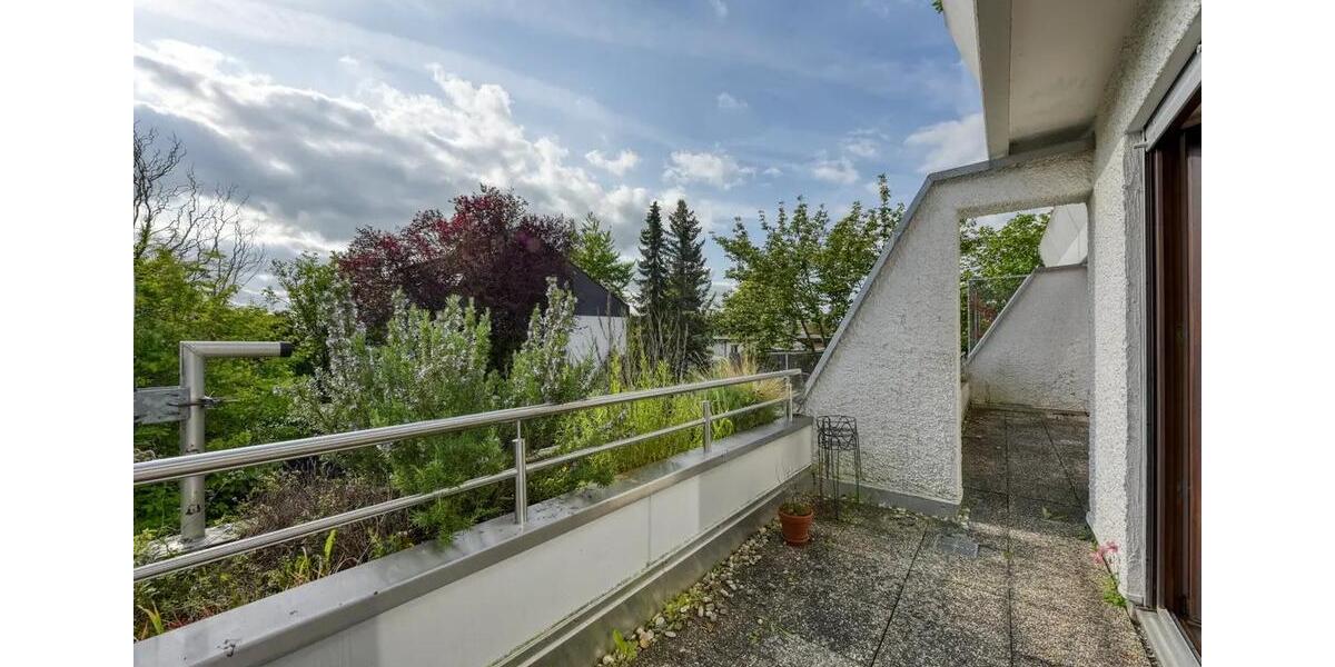 Etagenwohnung Leonberg - 3 Zimmer, 96 m&sup2;, 1.455&euro; | Angebot:27576617