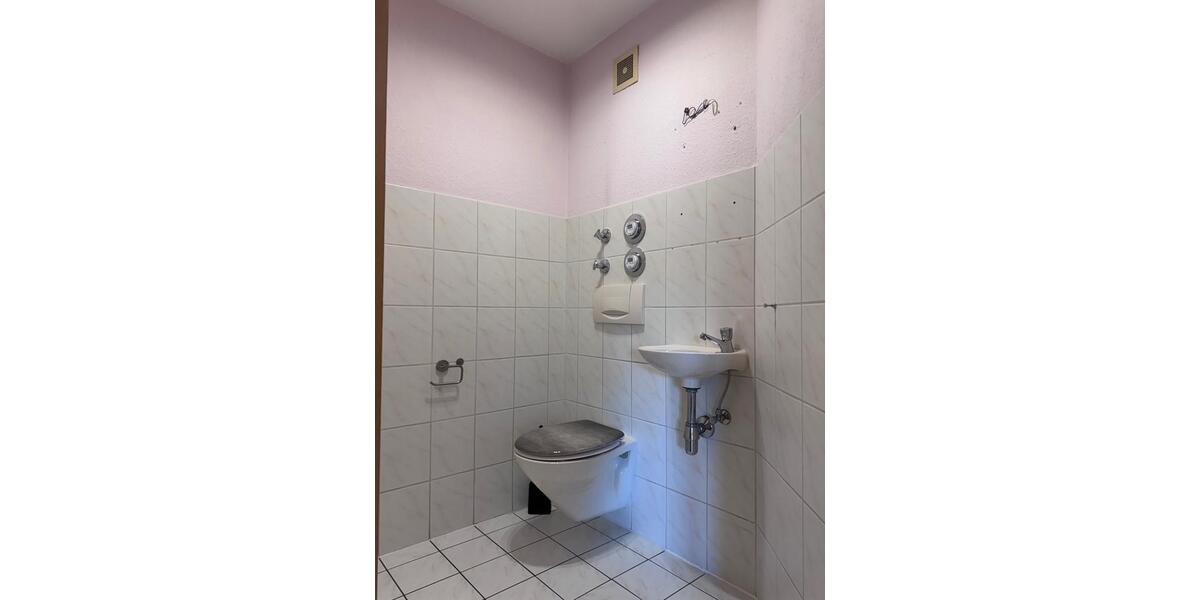 Dachgeschoßwohnung Schorndorf - 4 Zimmer, 80 m&sup2;, 255.000&euro; | Angebot:26620596
