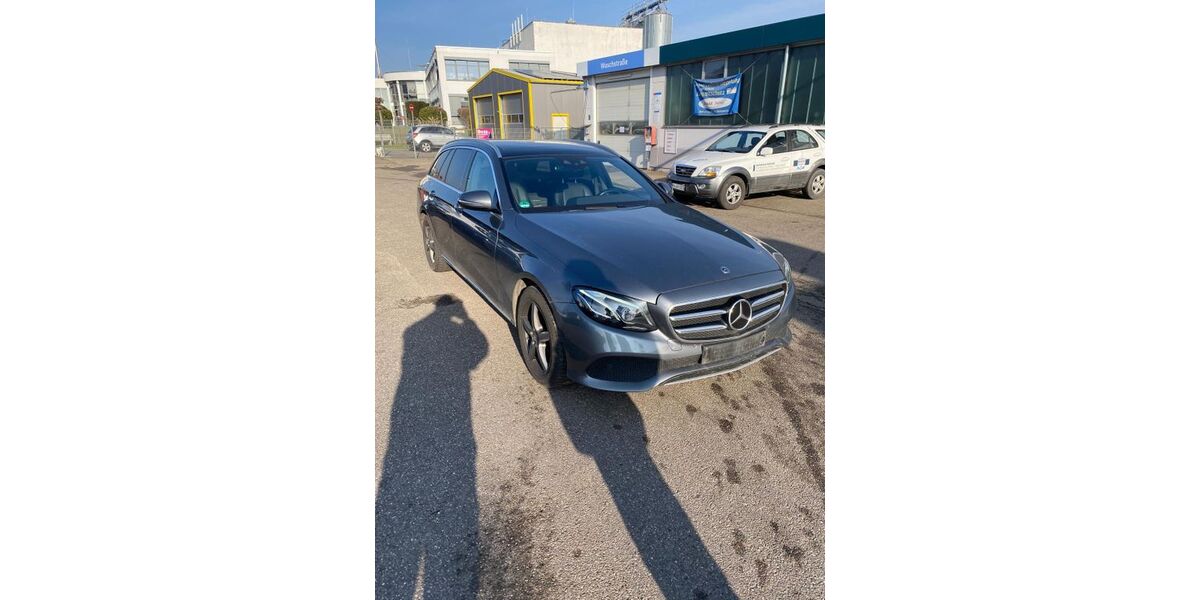 Mercedes-Benz E 220 453.878 km 9.900 &euro; Abstatt 74232