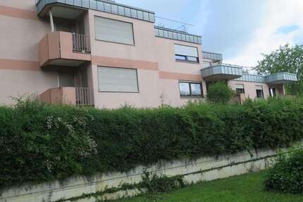 Wohnung Weinsberg - 3 Zimmer, 77 m&sup2;, 710&euro; | Angebot:26562975