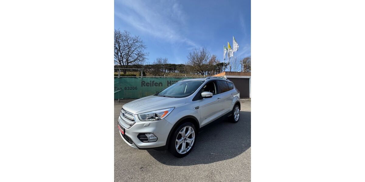 Ford Kuga 107.000 km 12.600 &euro; Backnang 71522