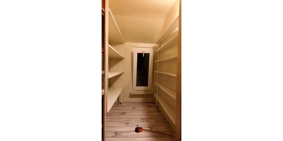 Etagenwohnung Weinstadt - 4 Zimmer, 80 m&sup2;, 1.100&euro; | Angebot:26693293