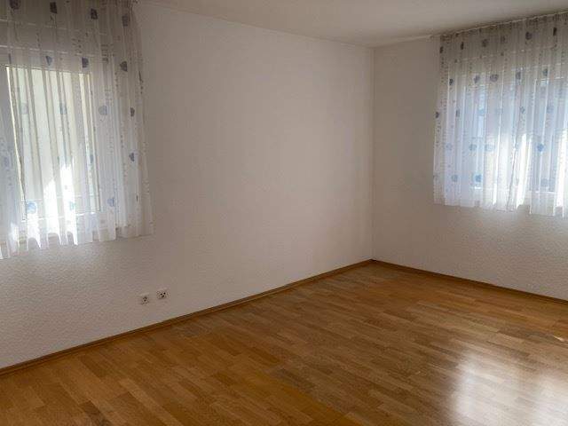 Etagenwohnung Stuttgart Möhringen - 2 Zimmer, 80 m&sup2;, 900&euro; | Angebot:25727018