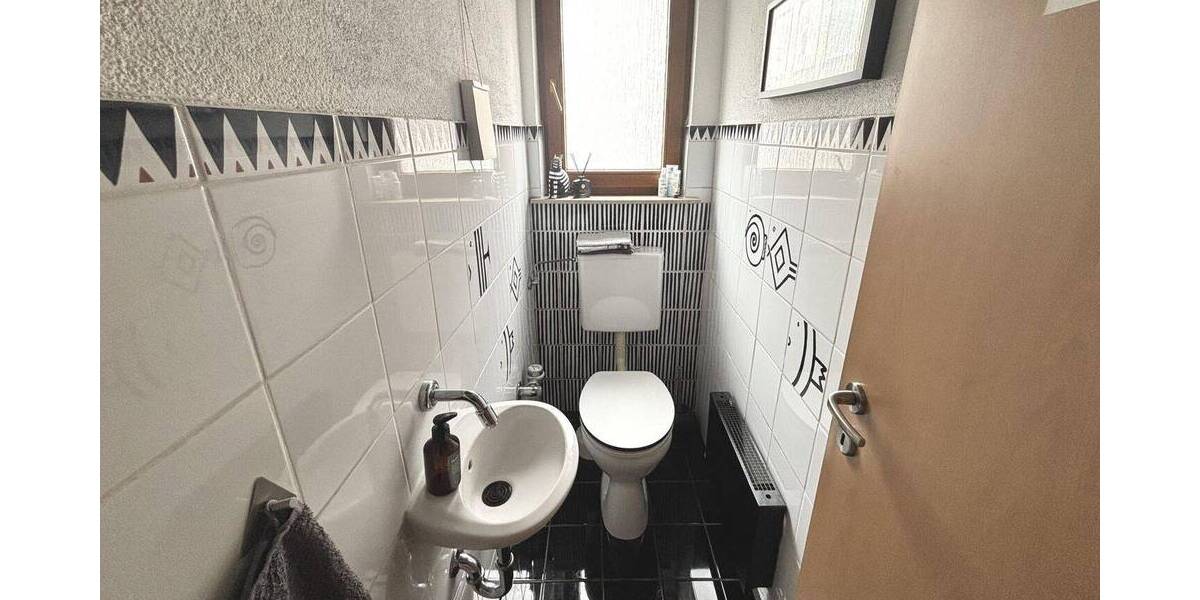 Etagenwohnung Ludwigsburg Ost - 3 Zimmer, 82 m&sup2;, 278.000&euro; | Angebot:25968550