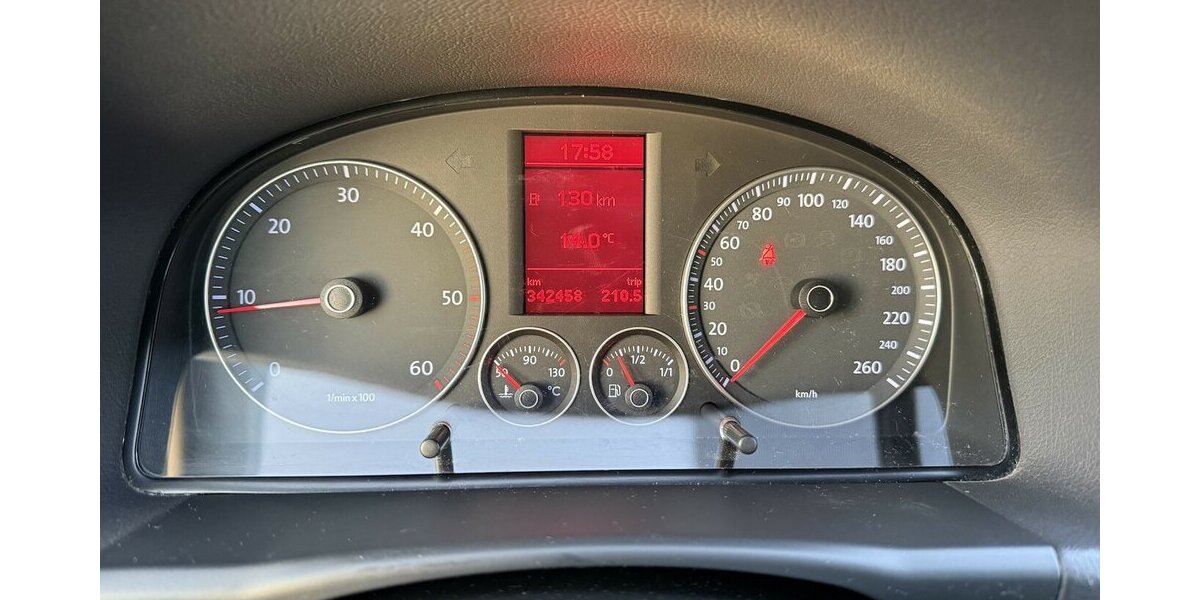 VW Touran 2.0 TDI BM United *Navi,7 Sitzer,18´´Alu* 342.000 km 3.350 &euro; Schorndorf 73614