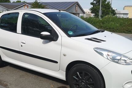 Peugeot 206 97.318 km 3.250 &euro; Stuttgart 70469