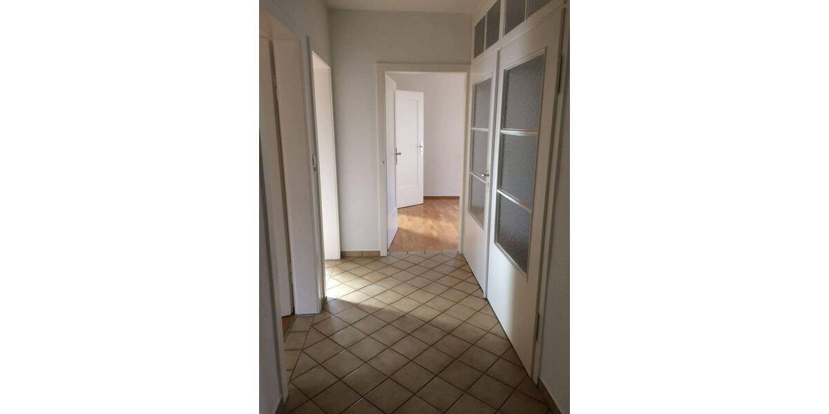 Etagenwohnung Plochingen - 3 Zimmer, 66 m&sup2;, 650&euro; | Angebot:26920384